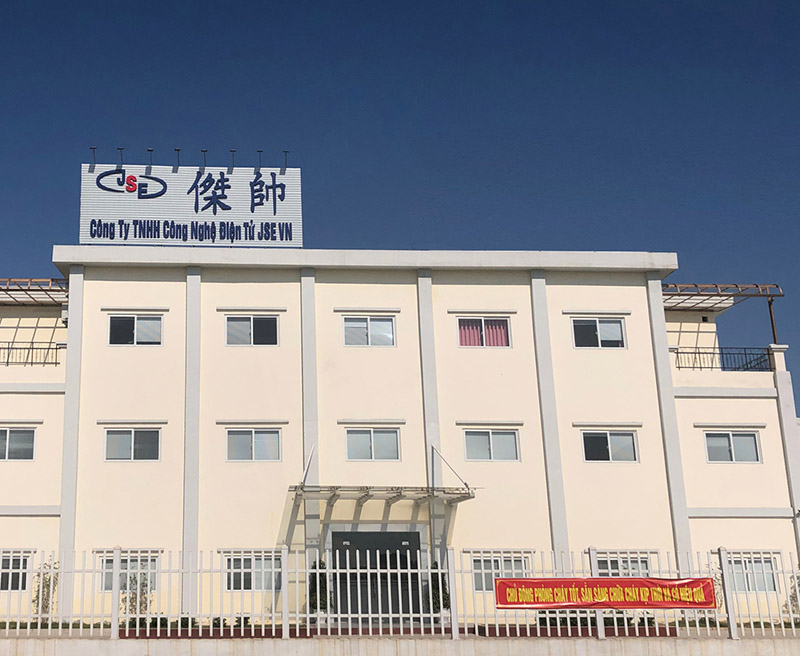 越南杰帥電子有限公司采購我司晉力達(dá)2臺大型波峰焊，用于數(shù)據(jù)線及充電器加工