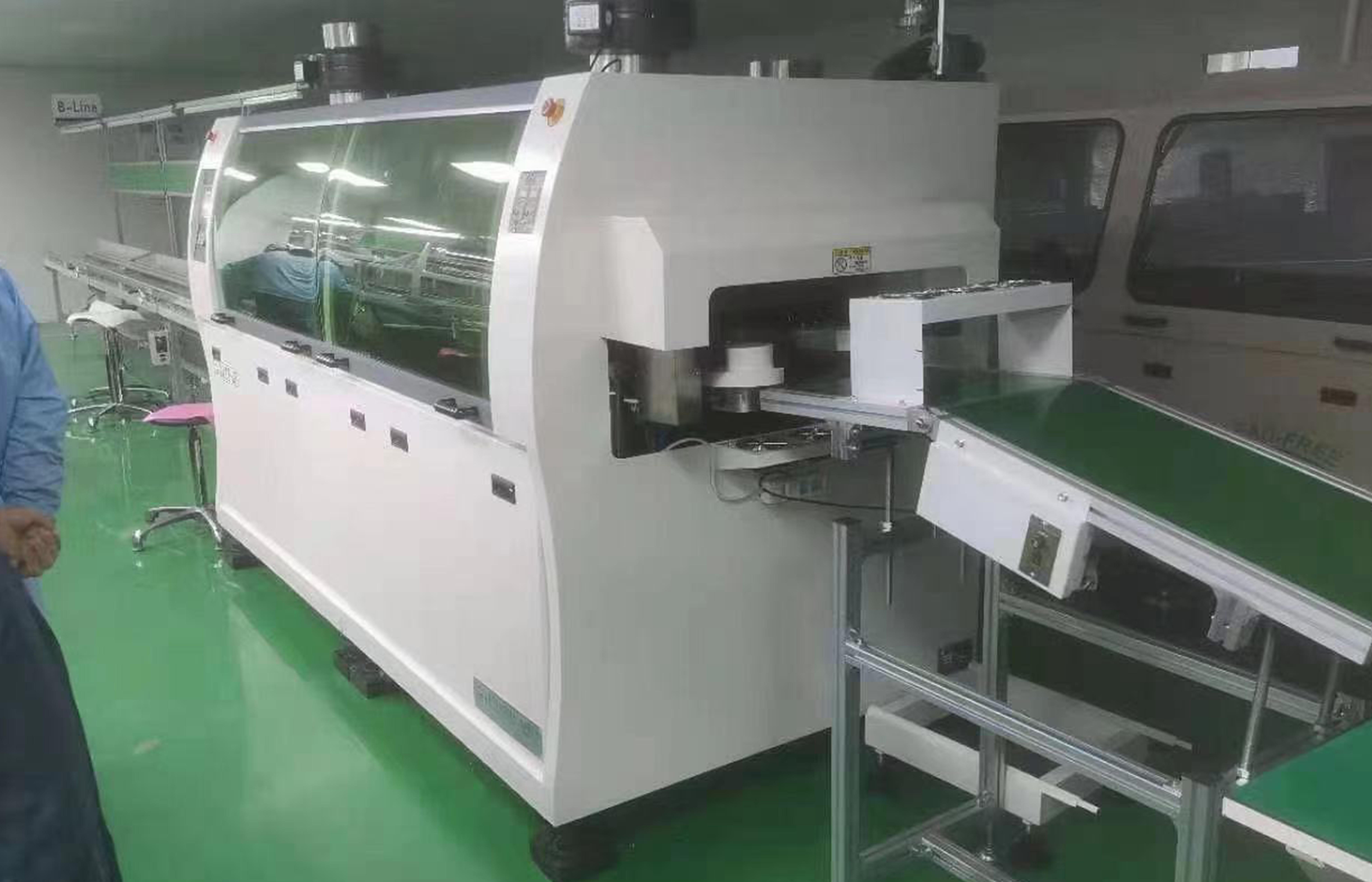 為什么選擇這款波峰焊，它具有哪些特點??